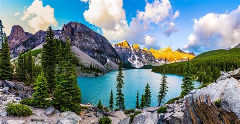 Moraine Lake Banff Canada