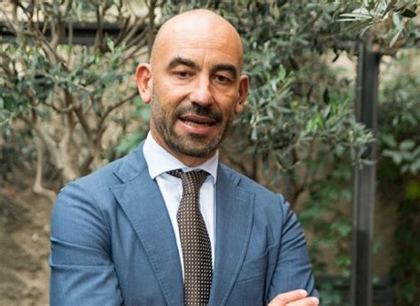Now with astrazeneca let's focus on the over 65. Matteo bassetti - Dago fotogallery