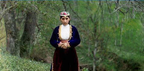 Apellidos Armenios Con Qué Terminan Cómo Se Inclinan Y Cómo Se