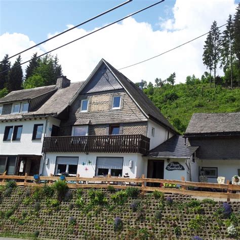 Een vakantie in duitsland op een vakantiepark van hogenboom betekent dat u vakantie viert op een mooie locatie, aan een meer of in de bossen met uitzicht op een heuvellandschap. Duitsland | Vakantie boeken bij Nederlanders