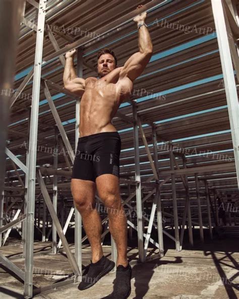MALE MODEL PRINT Muscular Handsome Beefcake Shirtless Hunk Hot Man