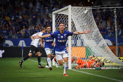 Acompanhe as notícias do cruzeiro no ge.globo. Cruzeiro confirma que Timão e Grêmio tentaram contratar ...