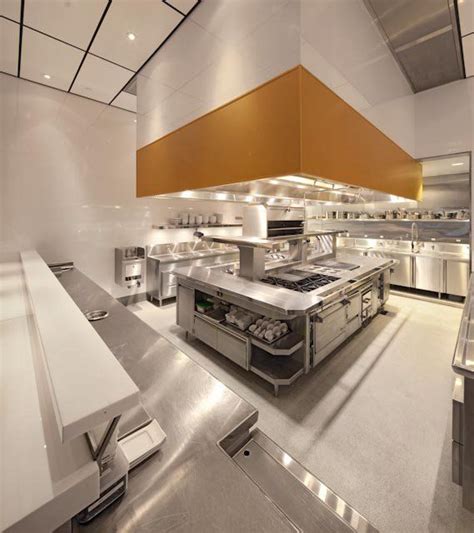 Choose a restaurant kitchen layout designed to optimize performance and efficiency from these various commercial kitchen layout options & designs! Cooking - I have over a decade of experience in the food ...