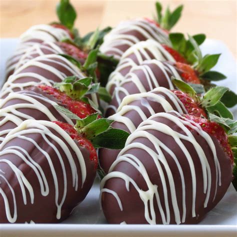 Chocolate Covered Strawberries Joyous Apron