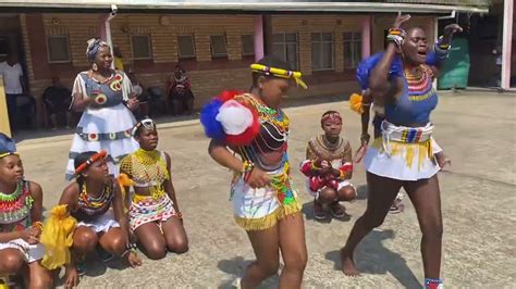 Heritage Day Grade 12d Ingoma Zulu Dance Youtube