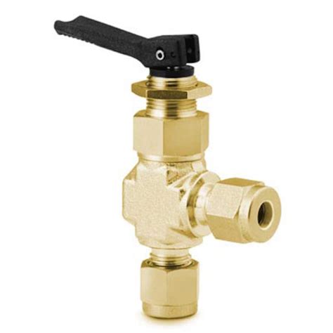 Brass Angle Pattern Toggle Valve 18 In Swagelok Tube Fitting