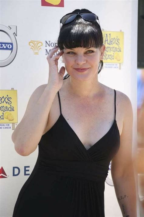 Pin By JANET HAMILTON On Pauley Perrette In 2022 Pauley Perrette