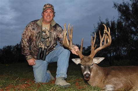 Trophy Whitetail Hunting In South Texas