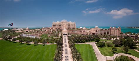 Mit meterhohen skylines und luxushotels bringen sie reisende zum staunen. Luxury Event Venue | Emirates Palace, Abu Dhabi
