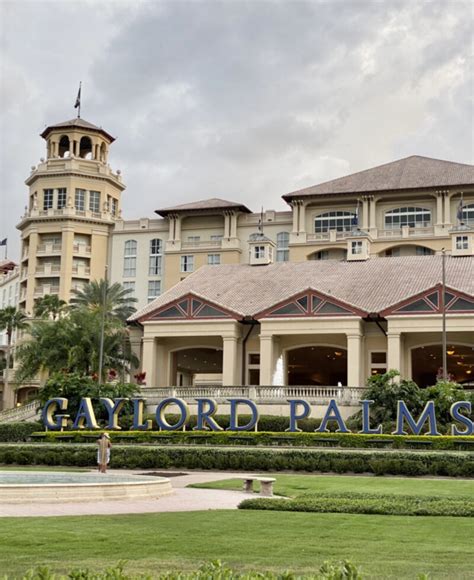 A Look Inside Of The Gaylord Palms Resort In Orlando Florida Hey