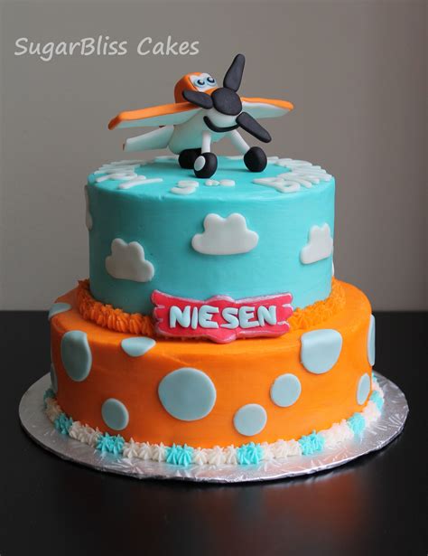 disney planes cake with fondant dusty figurine airplane birthday cakes planes birthday party