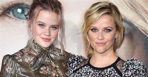 Reese Witherspoons Lookalike Daughter Ava Takes Up Summer Job