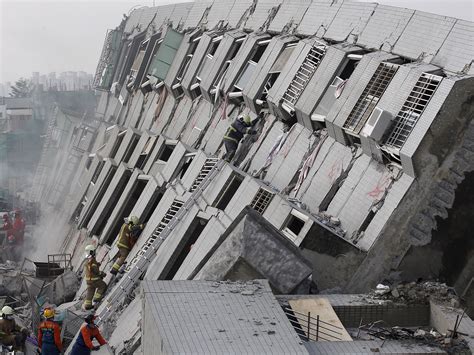 Taiwan Quake Deadly Quake Strikes Taiwan Pictures Cbs News