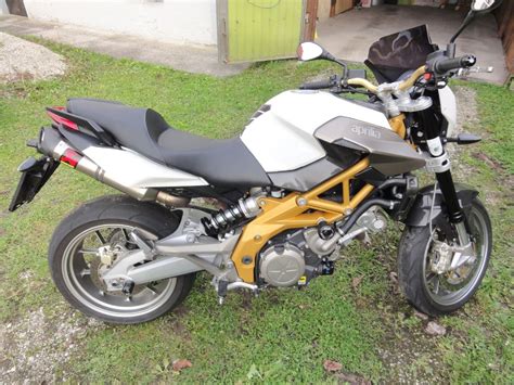 A technological first from aprilia derived directly from the racing world, the aprilia cube, in fact, was the first motogp bike to use this technology in 2002 and since then all of. Umgebautes Motorrad Aprilia Shiver 750 von ...