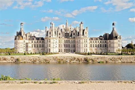 Da vinci caffé ristorante pizzeria bar cocktail vous présente une cuisine italienne ou les plats sont préparés avec des produits de qualité. 10 of the Best Chateaux of the Loire Valley in France