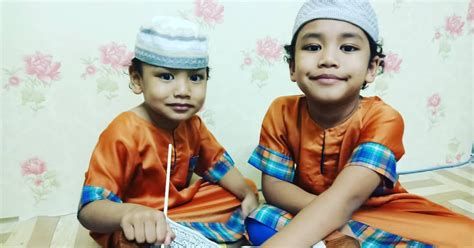 Salah satu cara untuk kita membalas jasa dan menjaga adab terhadap ibubapa adalah dengan sentiasa mendoakan kesejahteraannya. Elak Anak Bersikap Buruk, Ibu Ayah Wajib Ajar Adab Baik ...