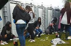 girls gotta festival peeing caught drunk spanish go voyeur toilet festivals during spycam videos drunken
