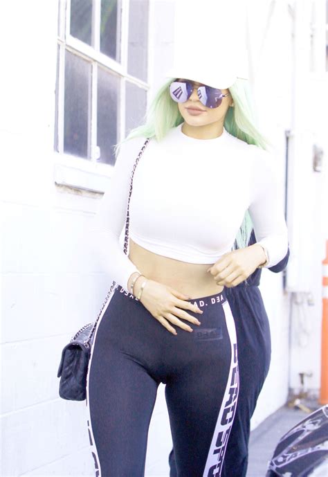 What That Mouth Do Kylie Jenner In See Through Leggings Moose Knuckle