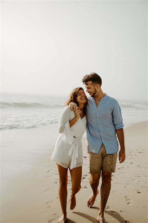 Beachy Couples Photography Inspo Engagement Pictures Beach Couple
