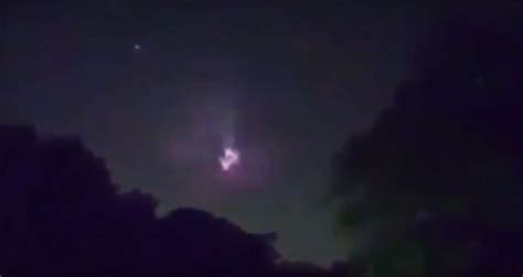 Ufo News ~ Mysterious Flashing Object Caught In The Sky Over New Jersey