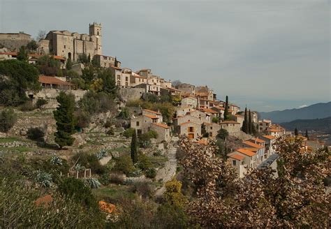 Bienvenue aux gîtes de france pyrénées orientales. Quels sont les plus beaux villages des Pyrénées Orientales ...