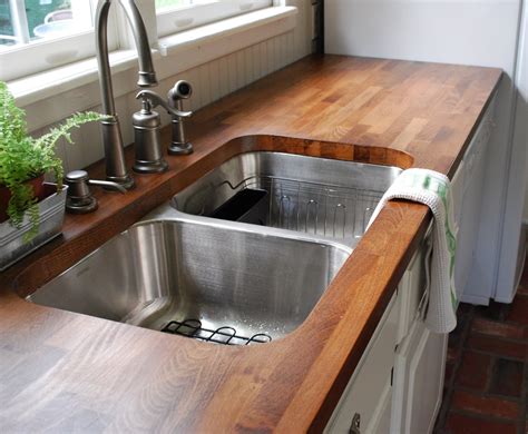 Wooden Countertop Feels Cozy Homey And Very Welcoming 