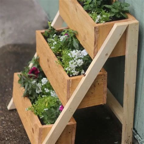 28 beautiful and unique diy planter box ideas