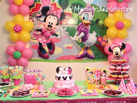Maybe you would like to learn more about one of these? My Cupcakes Party: Decoration for a Minnie Mouse Party