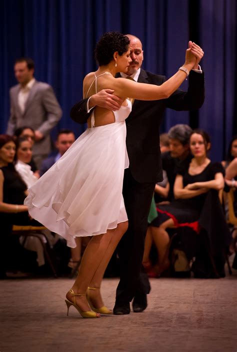 Argentine tango is one of the great music styles in the world and essential for dancing tango. Argentine Tango Videos: Salon Style - Coffee and Tango