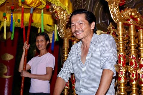 Diễn viên bảo thanh và anh vũ cũng có mặt để chúc mừng quang anh. Diễn viên Về nhà đi con tham gia vở thực cảnh Tinh hoa Bắc bộ - VietNamNet
