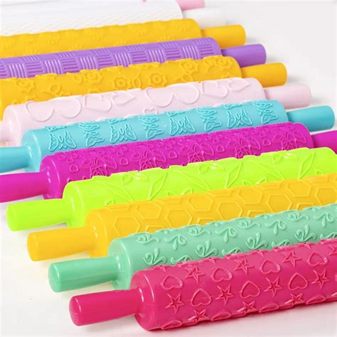 Pastic Non Stick Fondant Rolling Pin Embossing Cake Dough Roller