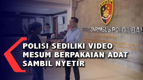 Polisi Selidiki Video Mesum Berpakaian Adat Sambil Nyetir