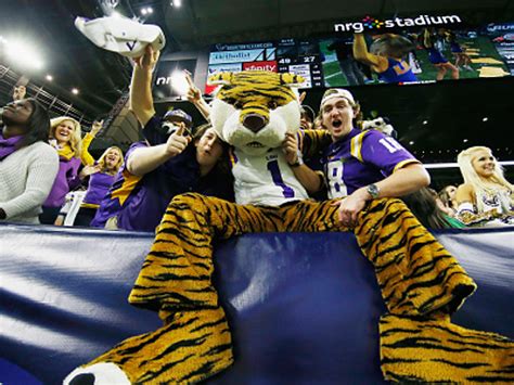 Lsu Ranked 4 In Preseason Football Poll