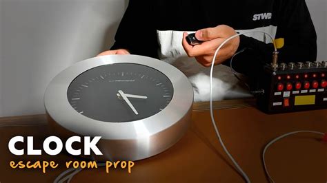 Clock prop for Museum Heist escape room - YouTube