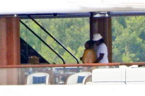 Beyonce And Jay Z Cuddle On Luxury Yacht In Croatia Photo Hollywood Life