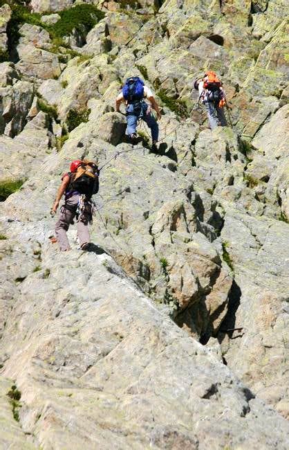 Climbers Working Up The 1st Photos Diagrams And Topos Summitpost