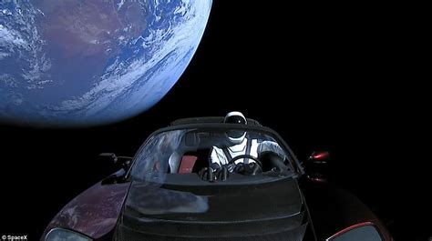 Ce S A întâmplat Cu Mașina Tesla Lansată De Spacex în Spațiu în Urmă Cu