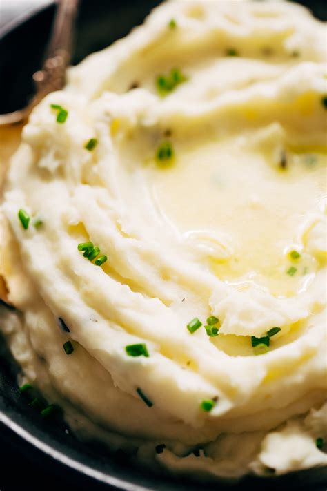 Lumpy or creamy, baked or fully loaded, mashed potatoes are the star sides of your thanksgiving meal. 20 Minute Garlic Herb Instant Pot Mashed Potatoes Recipe ...