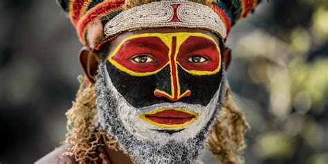 Rozhovor o životě na Papui Nové Guineji RedBull cz