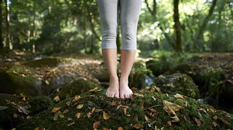 “grounding Is The Latest Wellness Trend But What Is It Youtube