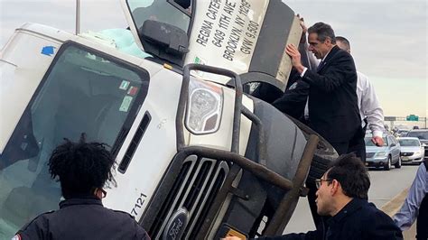 Driver In Distress Its Cuomo To The Rescue Again The New York Times