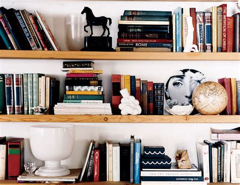 5 Creative Ways To Organize Your Bookshelves Domino Arranging