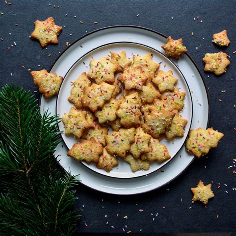 Christmas cookie experiments glittering lemon cookies Maltese Lemon Christmas Cookies | Recipe (With images ...