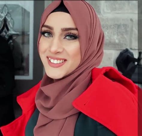 Pin By Azfii Naveed On Hijab Hijab Beauty Cute Youtubers Hijabi Style
