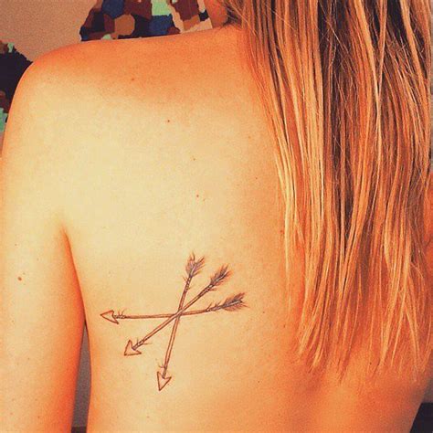 Love Sarah Hyland S Arrow Tattoo See 30 More Ink Ideas Arrow Tattoos Arrow Tattoo Tattoos