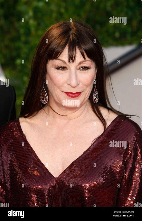 Anjelica Huston 2011 Vanity Fair Oscar Party At Sunset Tower Hotel Arrivals West Hollywood