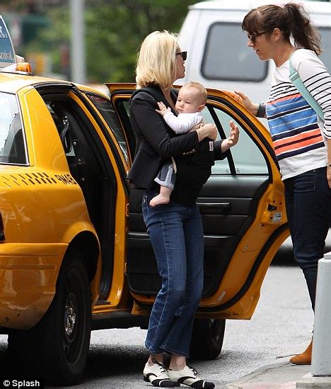 January Jones And Son Xander Cruise Around The Big Apple In Cab Daily