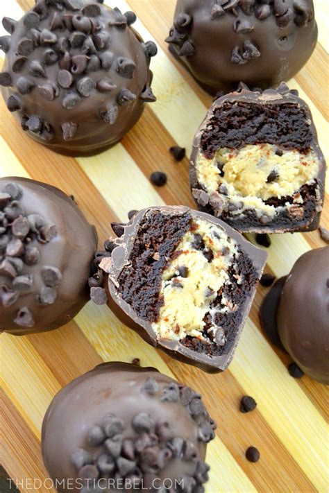 13 Chocolate Chip Cookie Dough Desserts That Will Ruin Your Spring