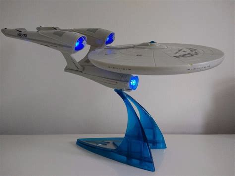 Star Trek Uss Enterprise Ncc 1701 Playmates Toys 2009 Lights And