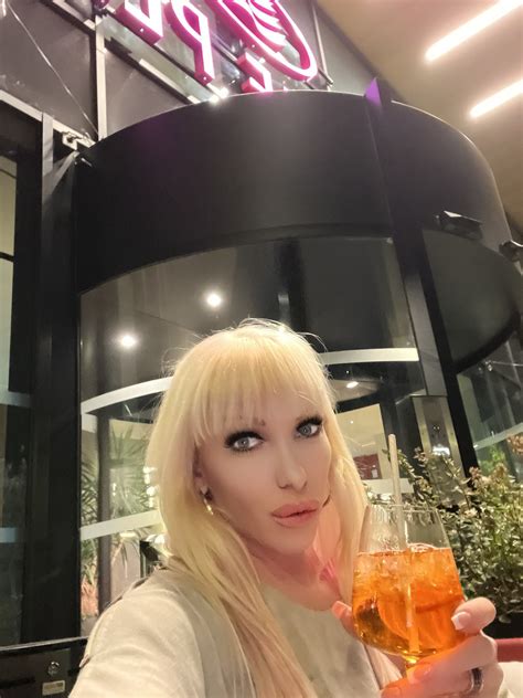 Tw Pornstars 1 Pic Krisztina Sereny Twitter Big Kiss From Nice